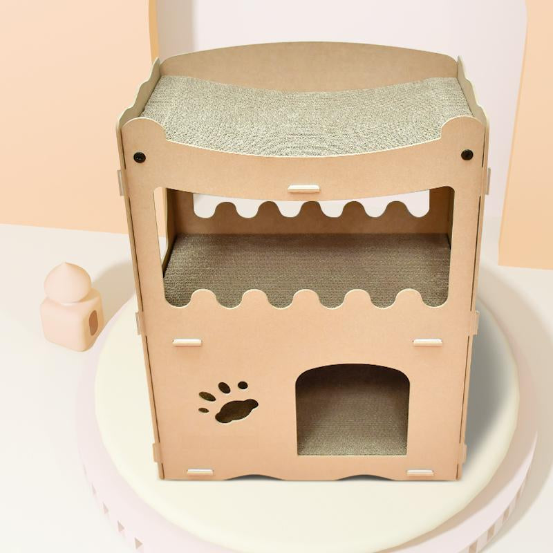 Kattenhuis van hout en karton met pootjesuitsparing